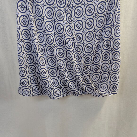 CAbi Size Small Sleeveless Navy and White Crossover Top - Picture 4 of 15
